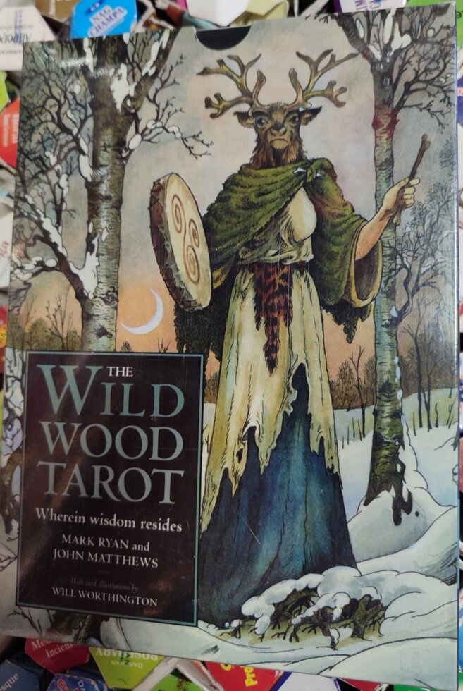 Таро Дикого Лісу. The Wild Wood Tarot. Подарунковий набір в коробці 78 карт + книга російською мовою 160 стор.