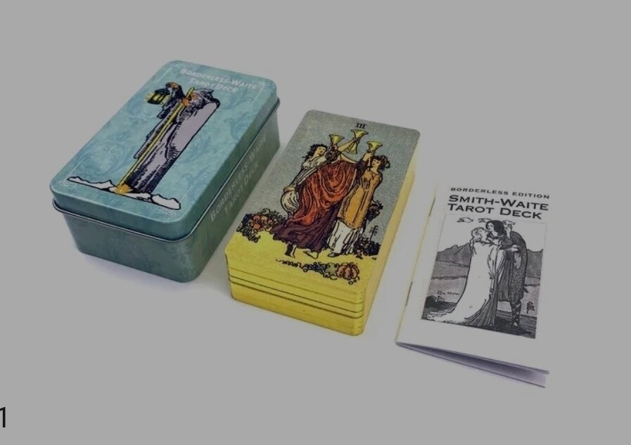 Колода Таро Вейта без кордонів. Borderless Waite Tarot Deck. 78 штук у жерстяній коробці зі позолоченим тисненням. Карти Таро.